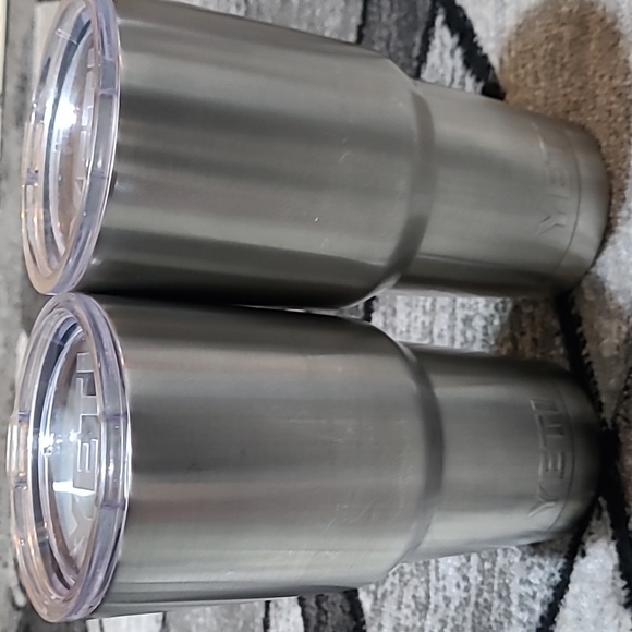 YETI RAMBLER DOUBLE WALLED INSULATED STAINLESS STEEL TUMBLERS BUNDLE PRI… - Picture 5 of 12